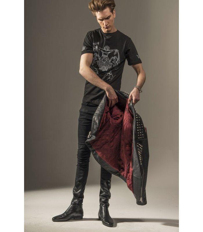 Alpha-Male-Black-T-shirt-man