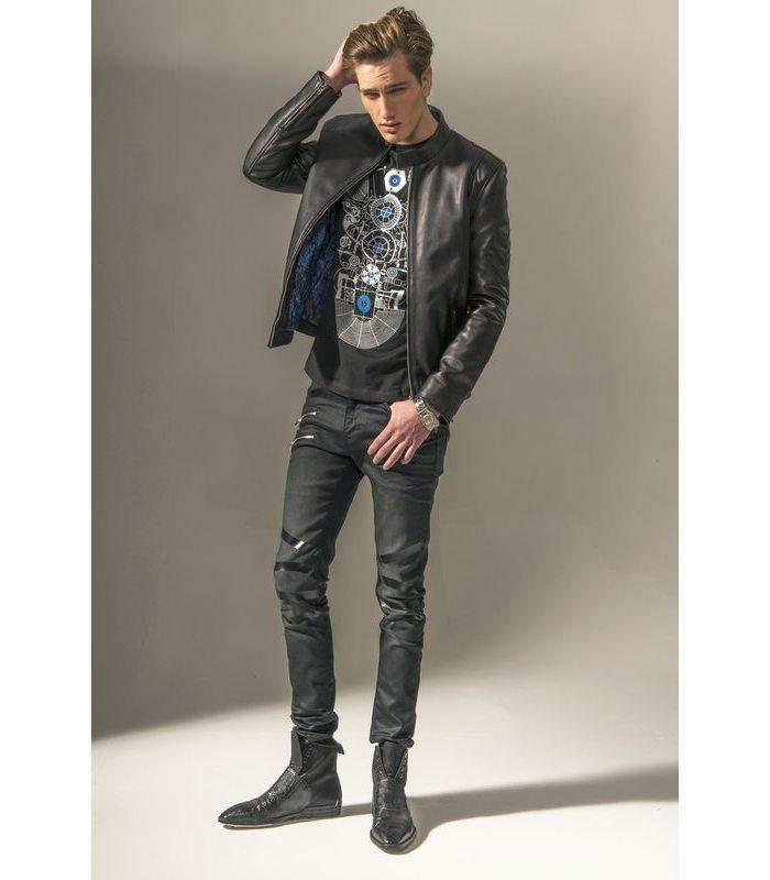 Amateur-Black-T-shirt-man2