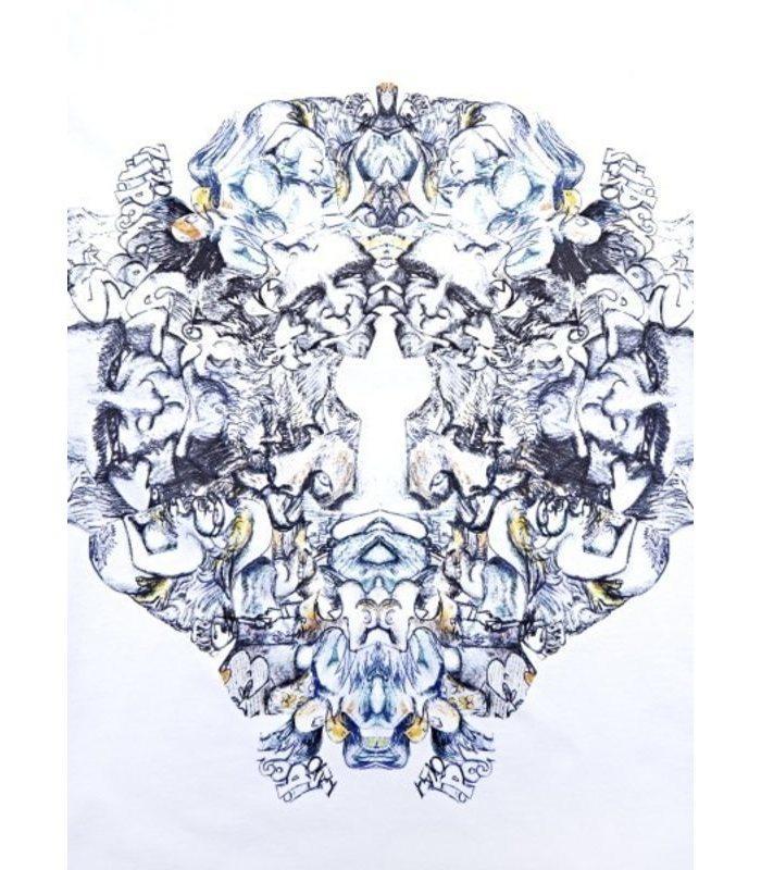 Riddle-White-T-shirt-detail