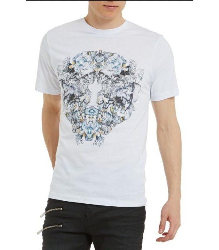 Riddle-White-T-shirt-man-2