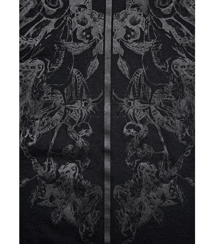 Scorpion-Metallic-Black-T-shirt-detail