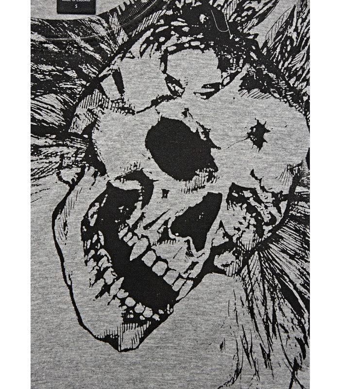 Skull-Illusion-Grey-T-shirt-detail